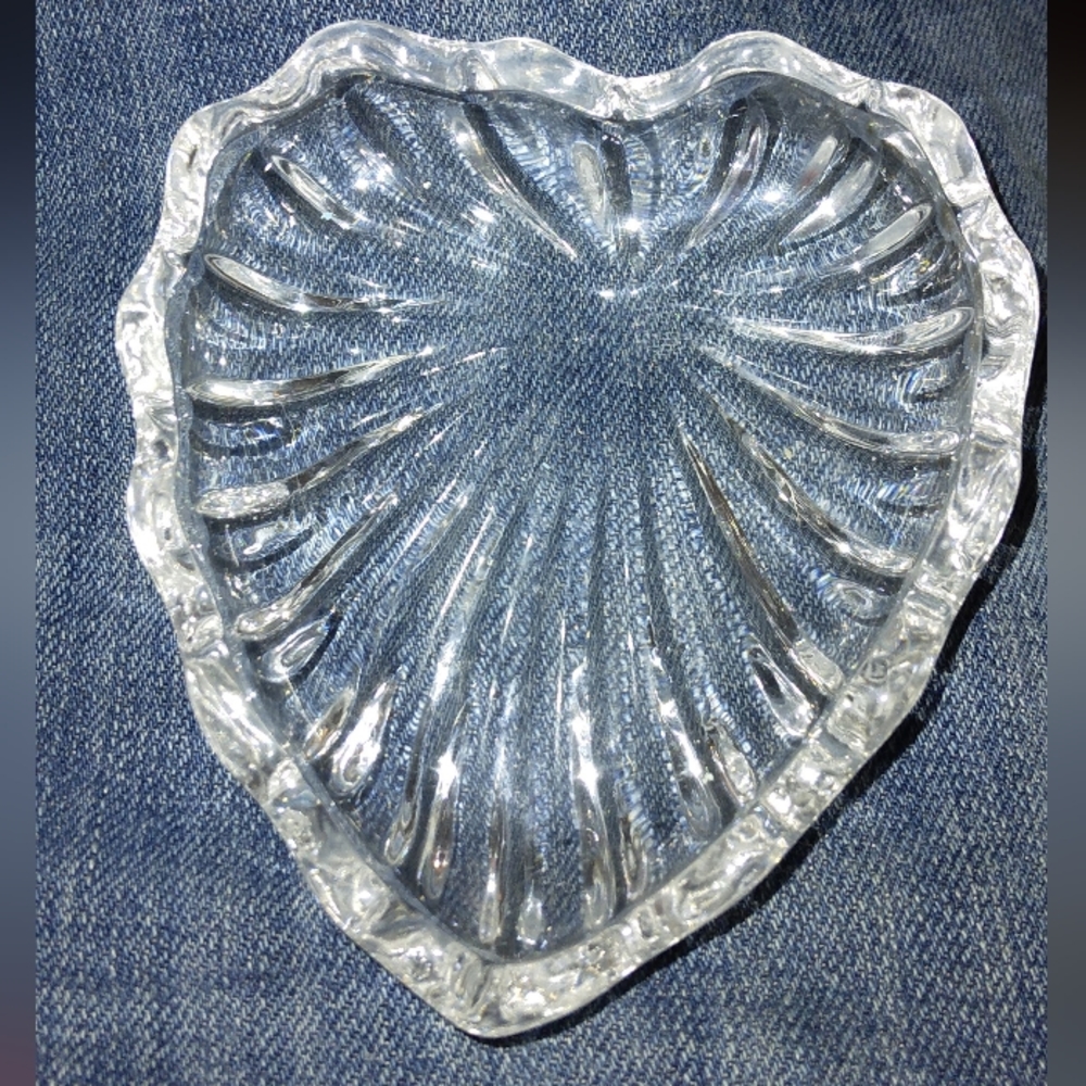 Glass ashtrays